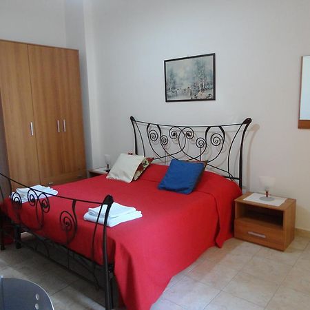 B&B Villa Teresa Lecce Buitenkant foto