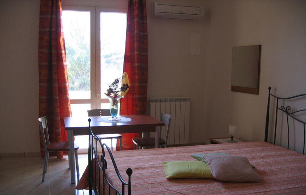 B&B Villa Teresa Lecce Buitenkant foto