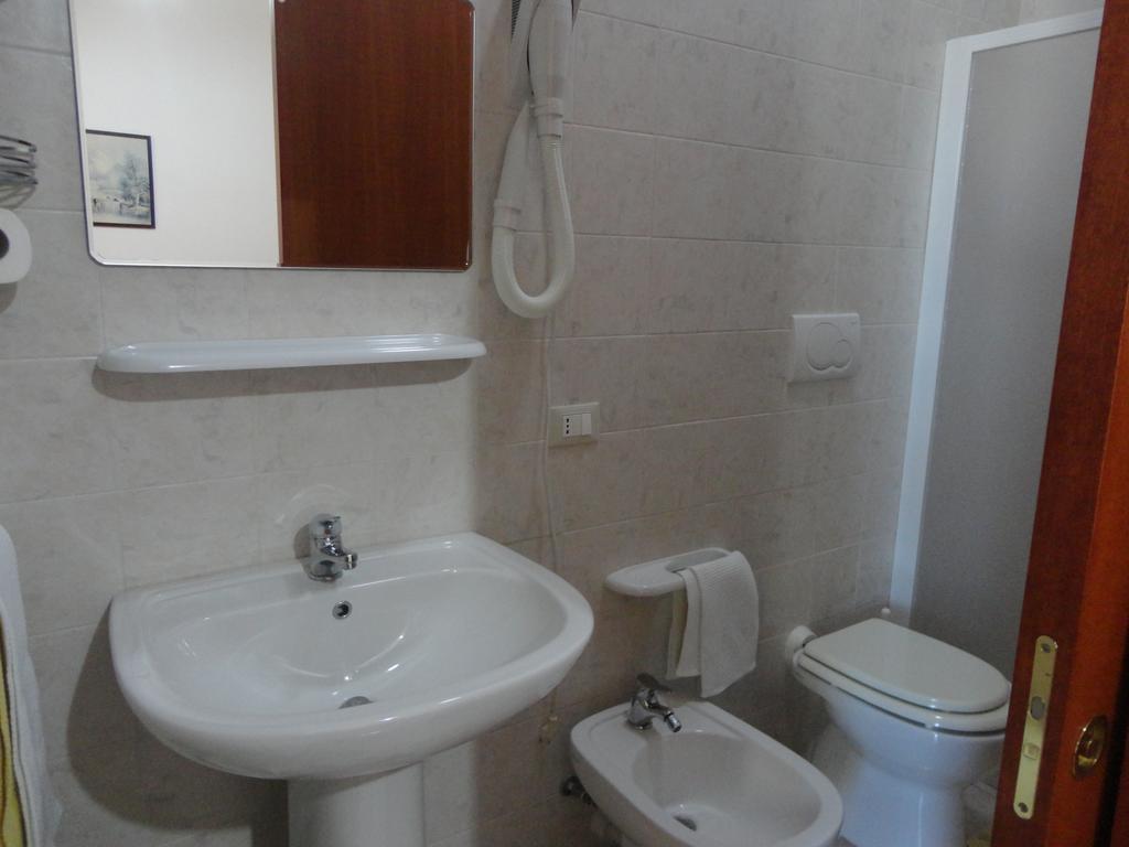 B&B Villa Teresa Lecce Buitenkant foto