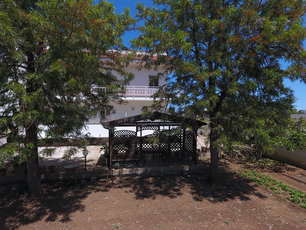 B&B Villa Teresa Lecce Buitenkant foto